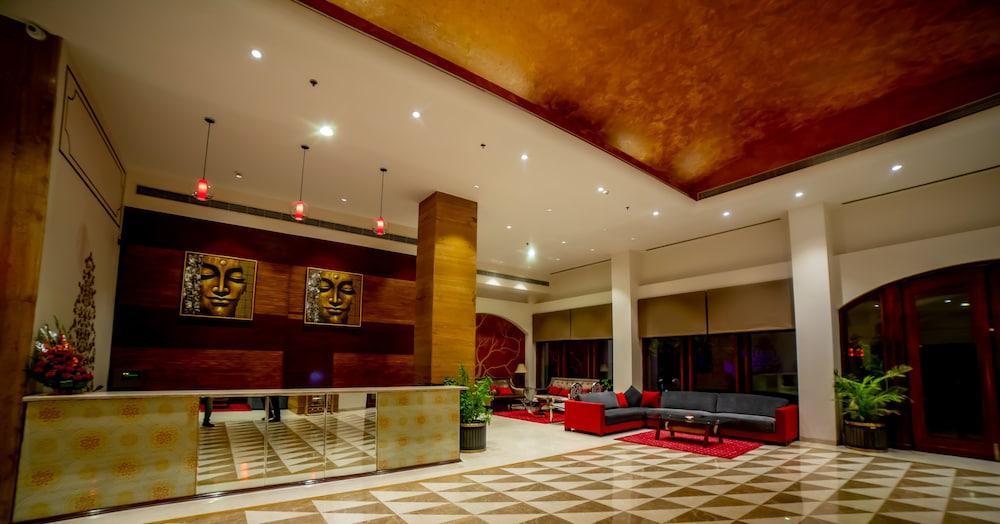 Ramada By Wyndham Jaipur Jaisinghpura Hotel Екстериор снимка