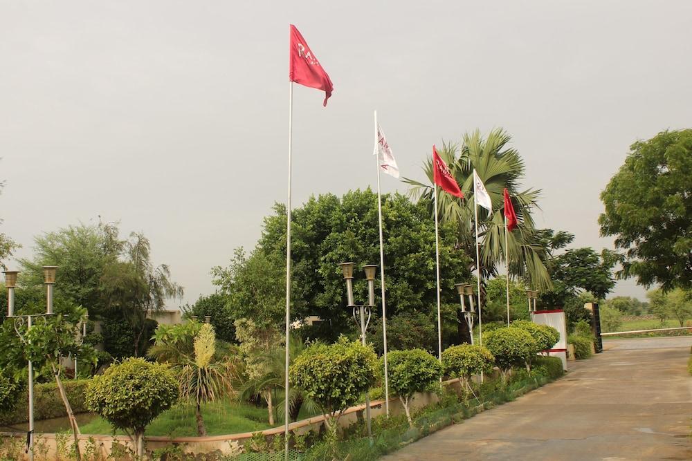 Ramada By Wyndham Jaipur Jaisinghpura Hotel Екстериор снимка