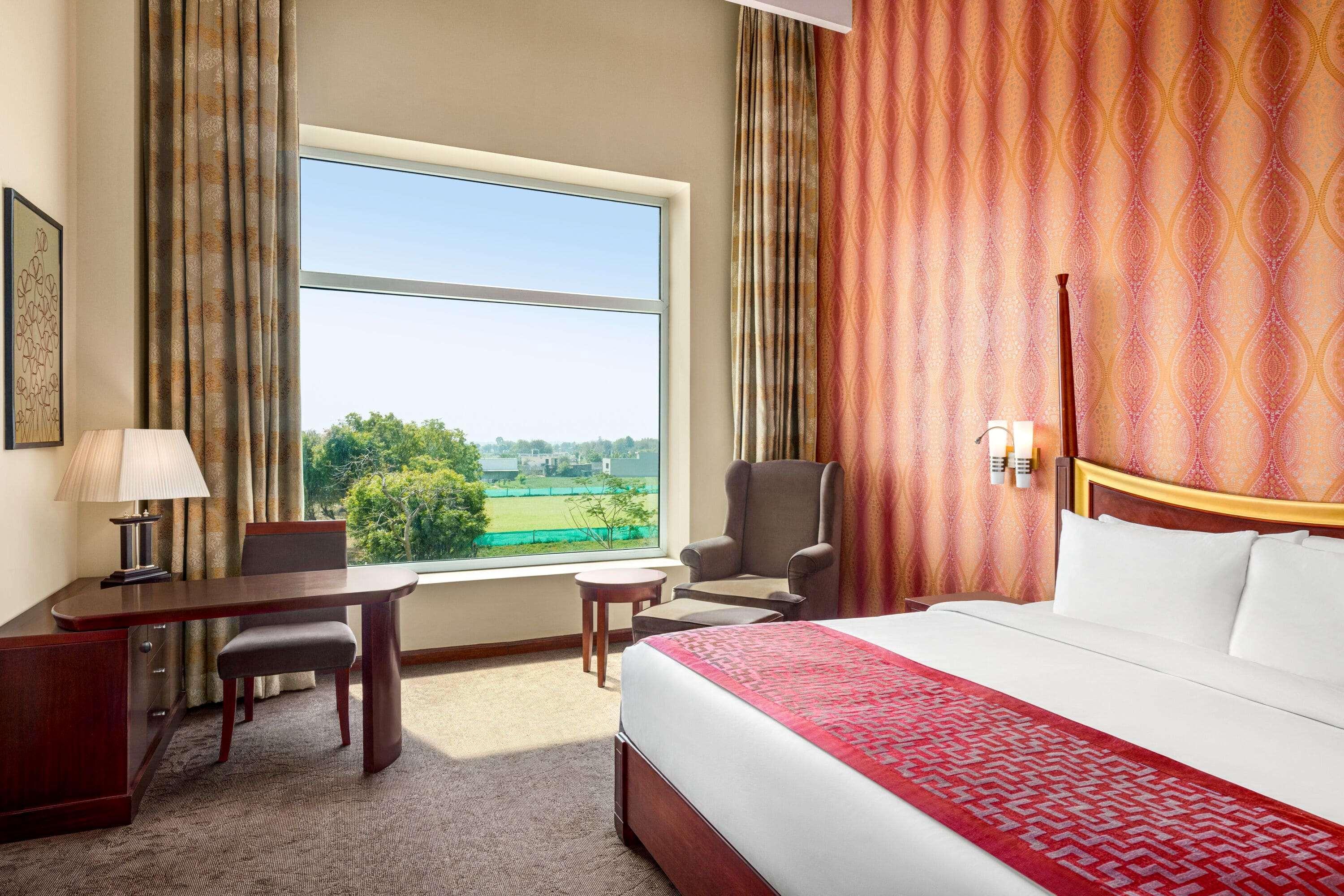 Ramada By Wyndham Jaipur Jaisinghpura Hotel Екстериор снимка