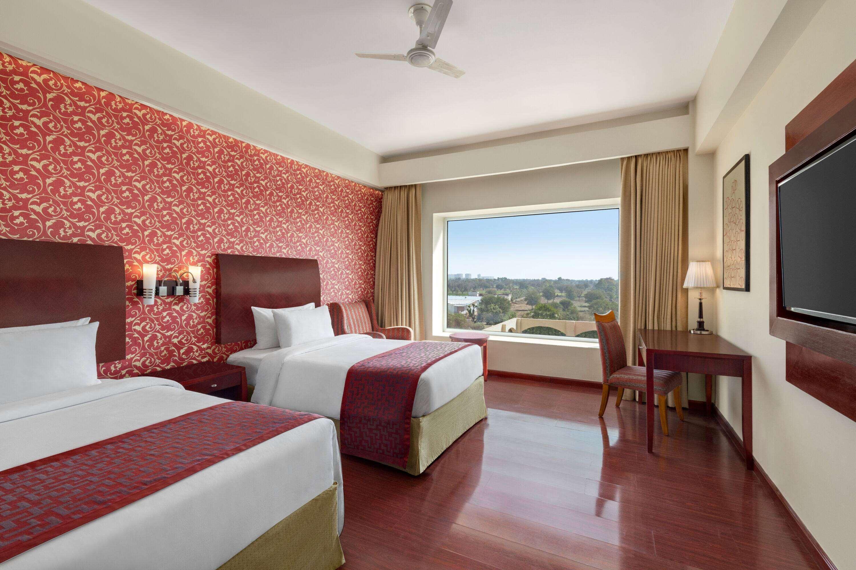Ramada By Wyndham Jaipur Jaisinghpura Hotel Екстериор снимка